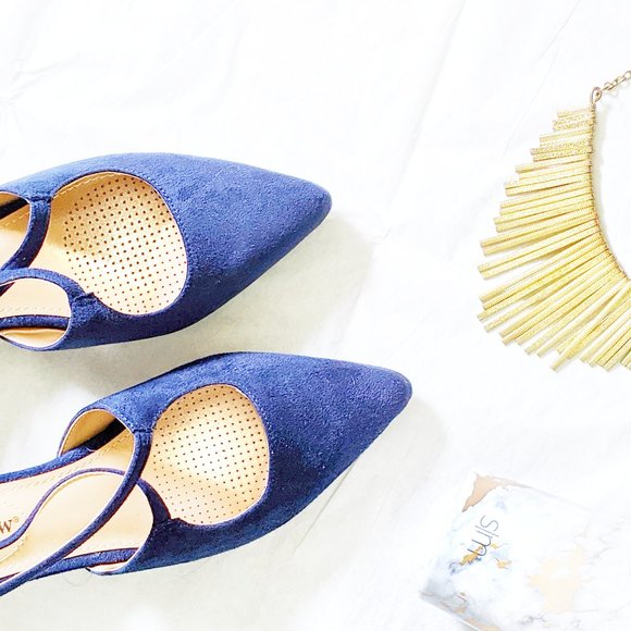 comfortview Shoes - Comfort View women's kitten heel pumps blue 7